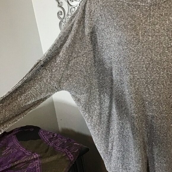 Abound Gray Knit Cowl Neck Top Dolman Style Long Sleeves Large NWOT - Picture 4 of 5